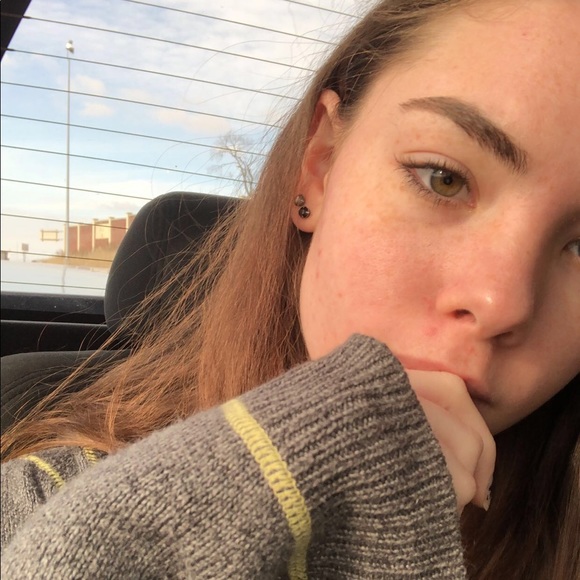 Meet your Posher, Erika - Picture 2 of 4